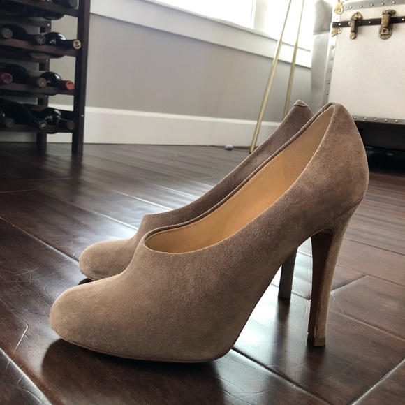 Chloé Suede Pumps - Picture 2 of 6